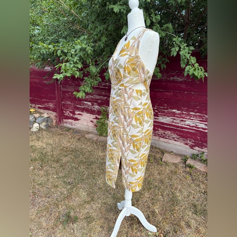 Gianni Bini Jacquard “Wildflower” Beckham Cutout Dress- NWT- Size M - Picture 3 of 6